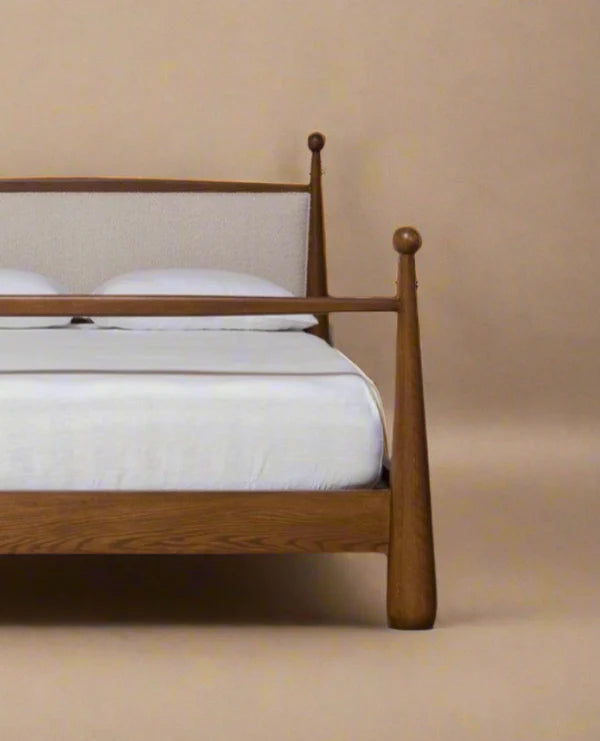 HERITAGE SPINDLE WOODEN BED