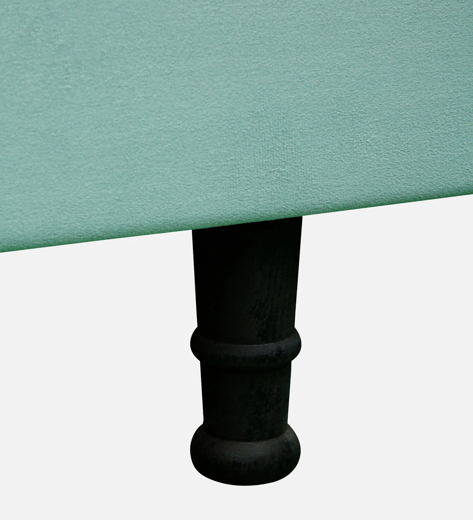 AURORA TUFTED UPHOISTERED BED WITH WINGED HEADBOARD