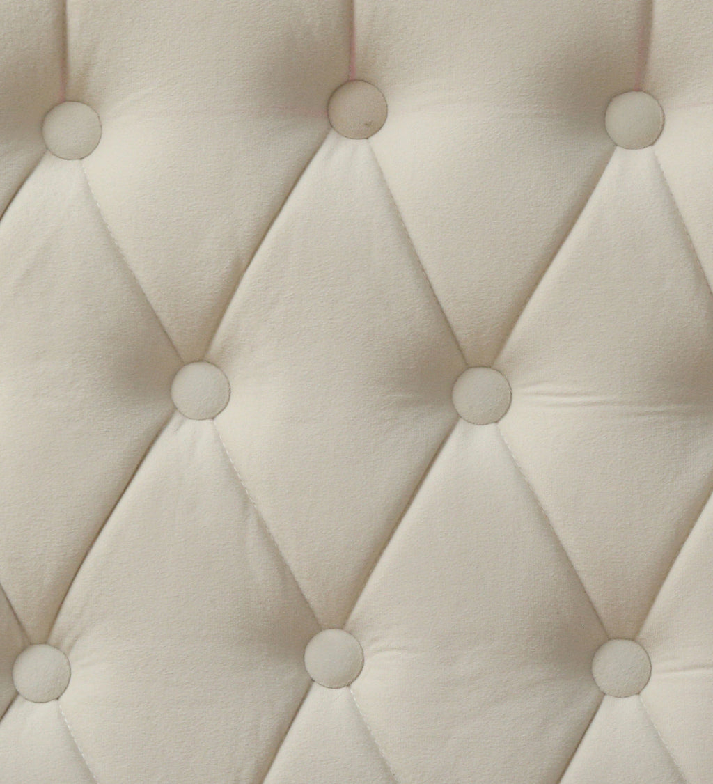 LUXE CHESTERFIELD UPHOLSTERED BED