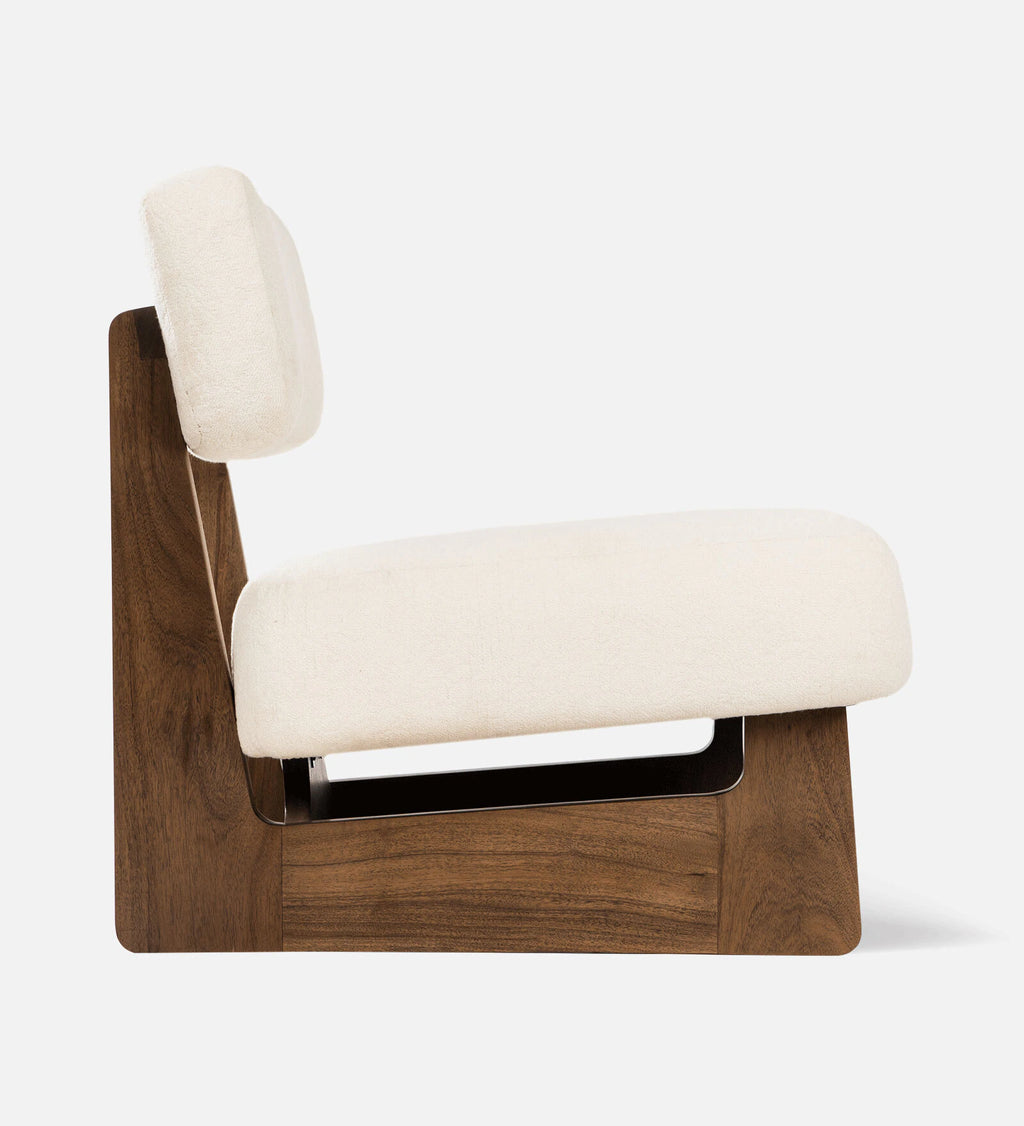 MINIMALIST WOODEN LOUNGE CHAIR