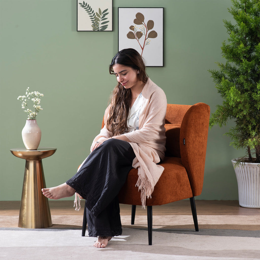MOCHA CURVE DESIGNER LOUNGE CHAIR